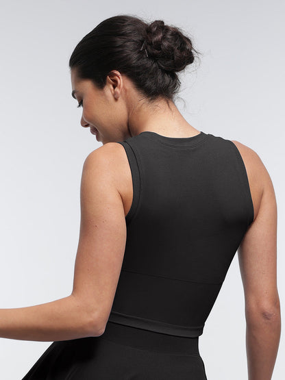 Supportive Seamless Sports Top with Built-in Bra & Removable Cups