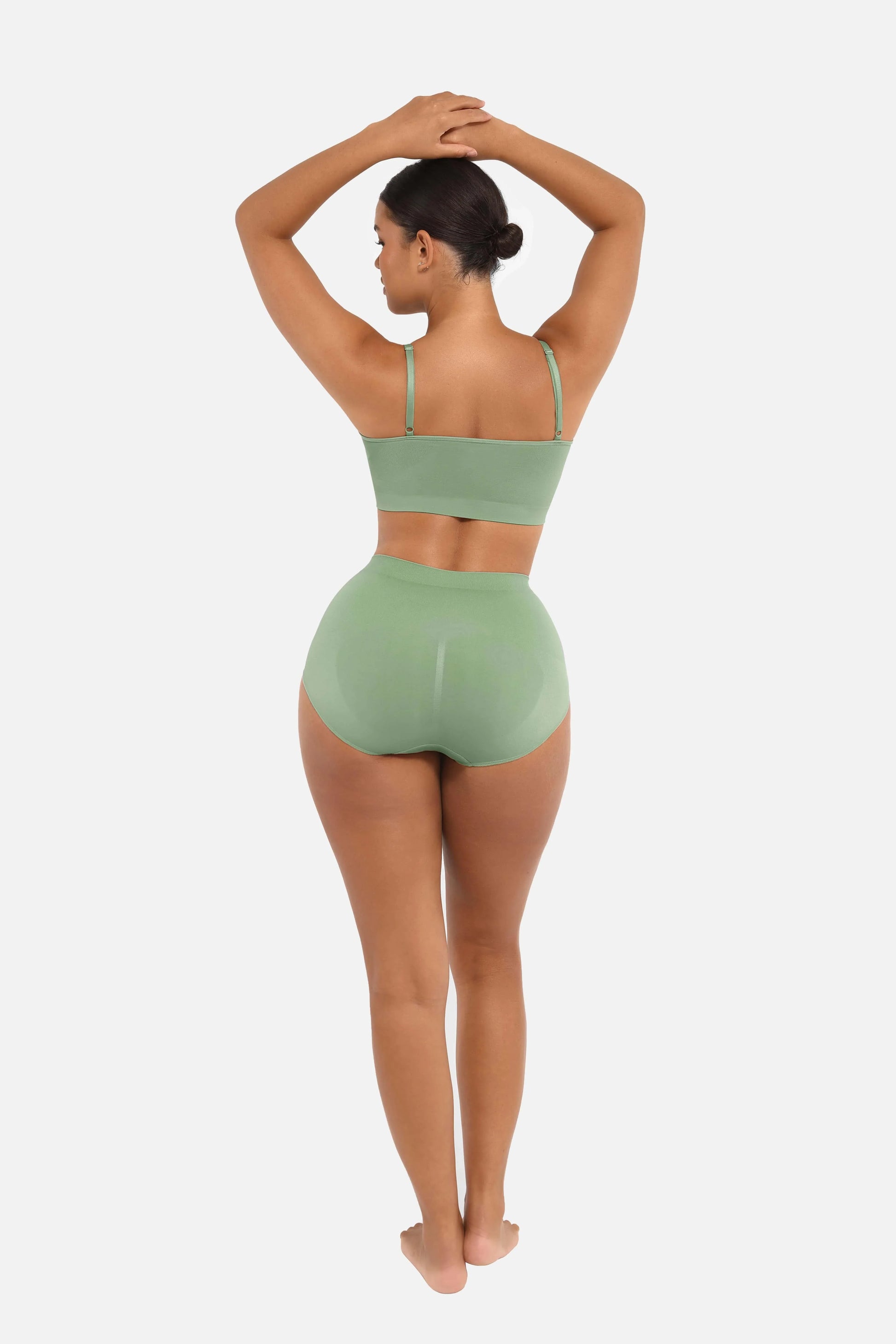 Wholesale Seamless Mid Waist Tummy Control Antibacterial Peach Hip Brief -