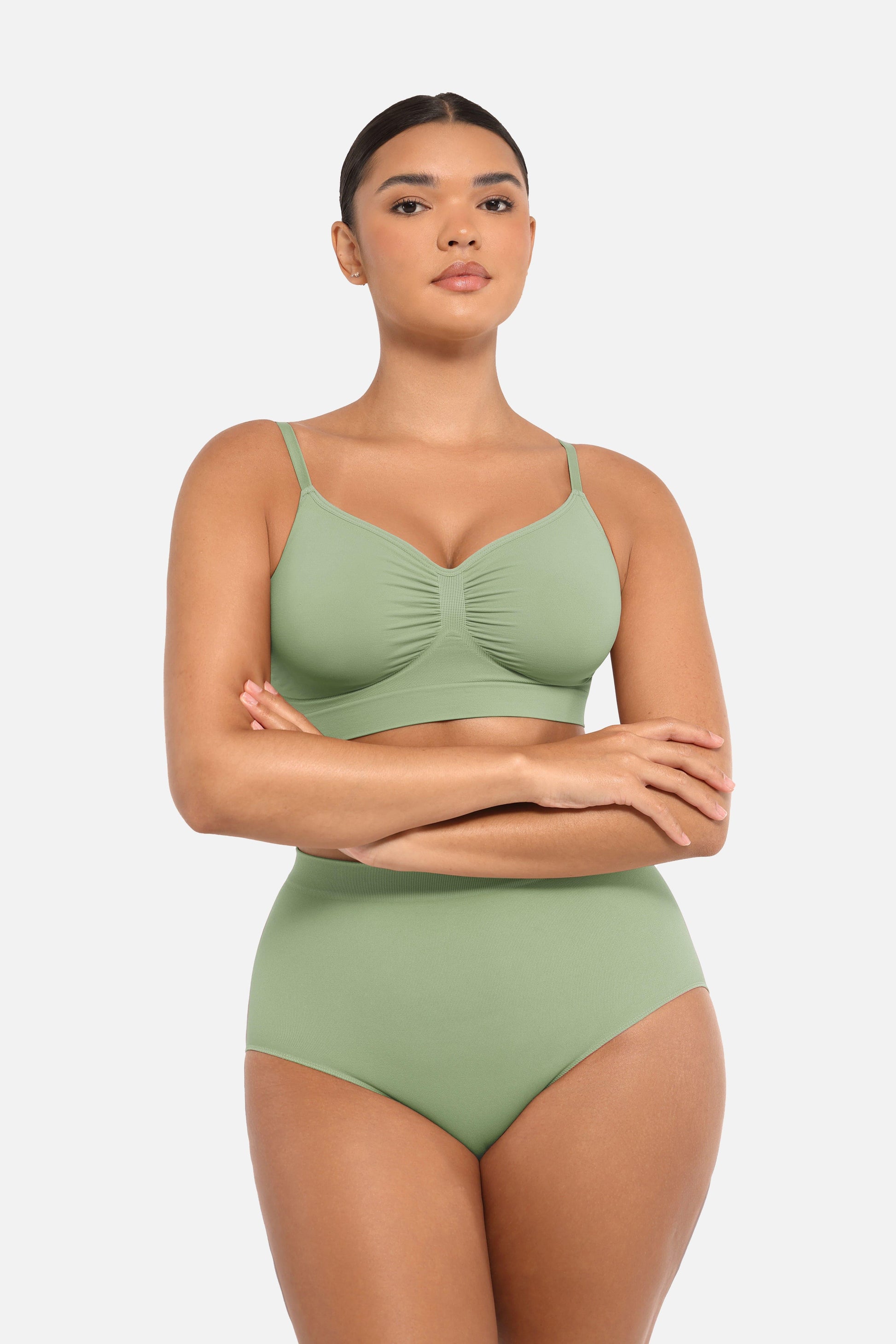 Wholesale Seamless Mid Waist Tummy Control Antibacterial Peach Hip Brief -